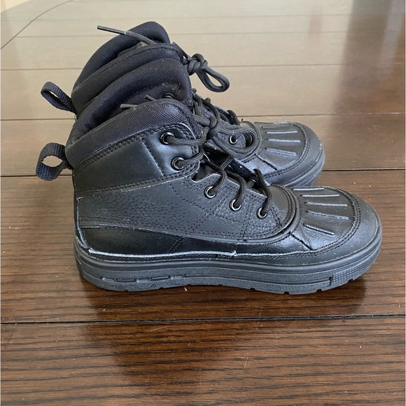 Nike Woodside 2 High Boots - Picture 4 of 6